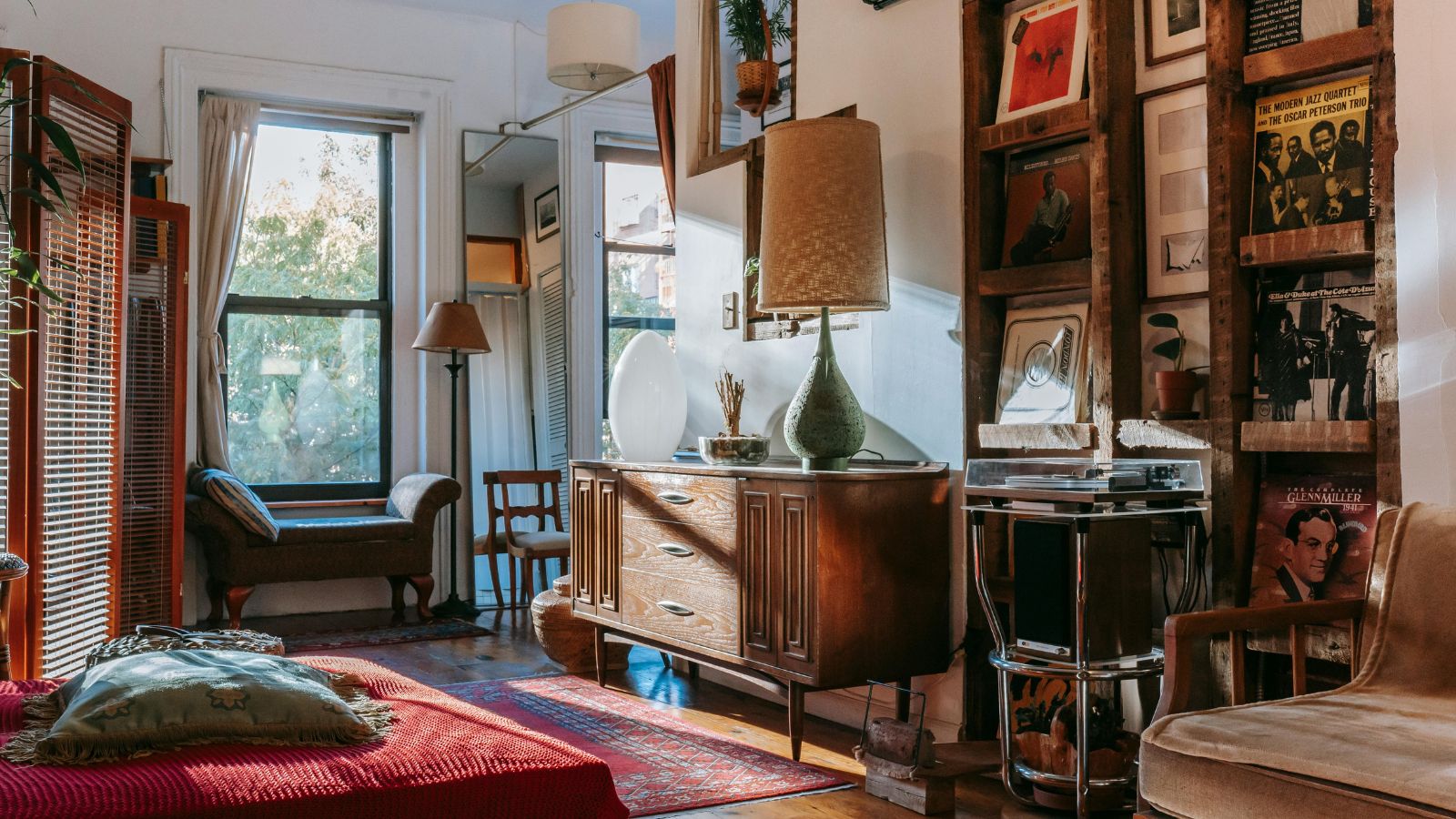 Snug studio with vintage furniture as focal points.