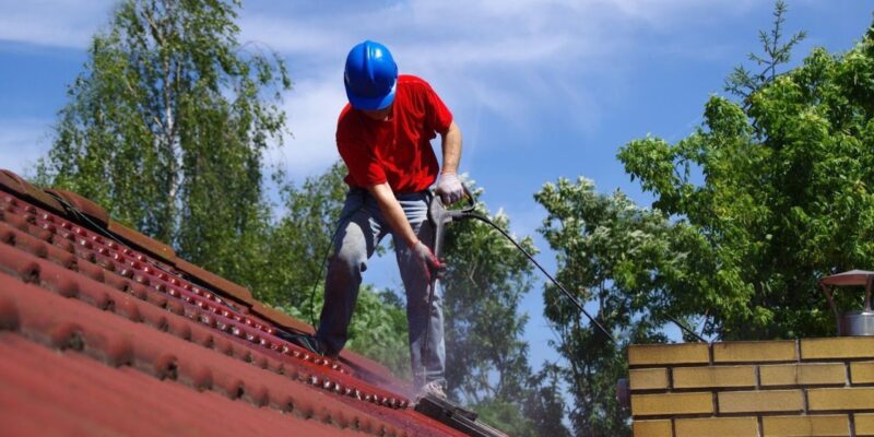 The Perfect Way to Hire a Roof Cleaning Service in Nottingham 