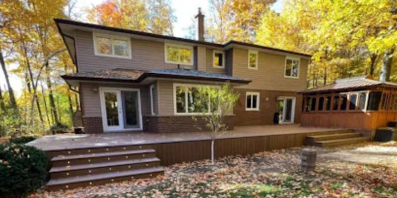 Deck Builder Johns Creek: How to Design a Backyard for Entertaining