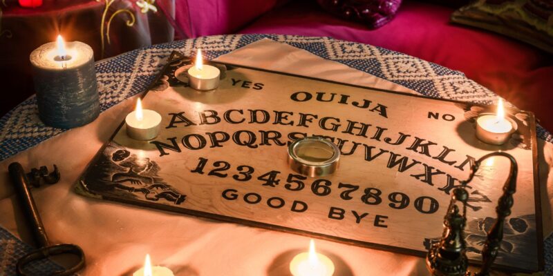 Perusahaan Populer Apa Yang Memiliki Hak Komersial Atas Papan Ouija: Unveiling the Mystery