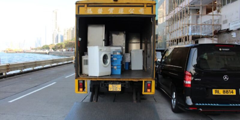 The True Costs and Logistics of Long-Distance Moving Services