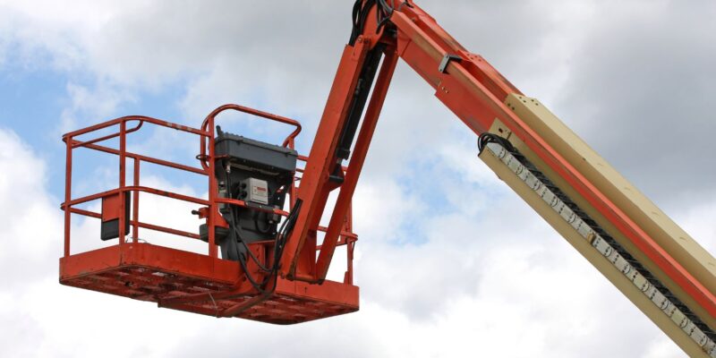 The Boom Lift Purchasing Guide for First-Time Equipment Investors