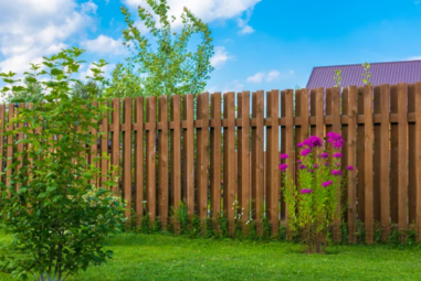 The Timeless Beauty of Wooden Fences: Design Inspiration for Your Home