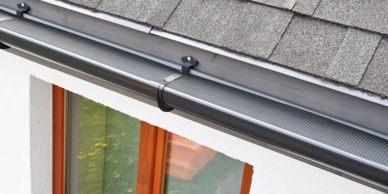 The Pros and Cons Of Gutter Guards