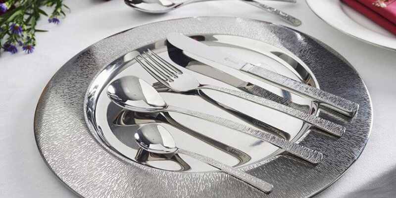 French Porcelain Brands Adorning Royal and Michelin-Starred Tables