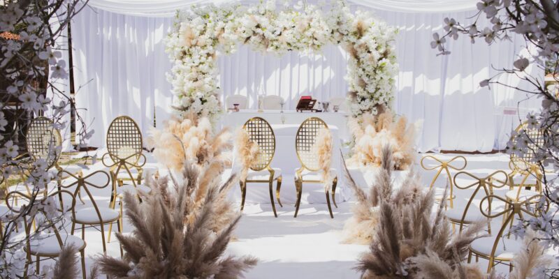 Embracing the New Wave of Wedding Themes and Decor
