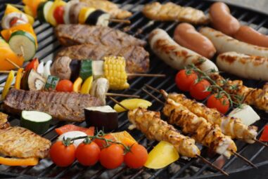 How to Create the Perfect Barbecue Setup in Your Backyard