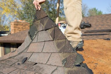 What to Expect During an Old Roof Replacement